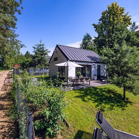 Narev Wakacyjne Kazdy Dom Na Wylacznosc Oddzielnie Ogrodzony Feriehus Pomiechówek